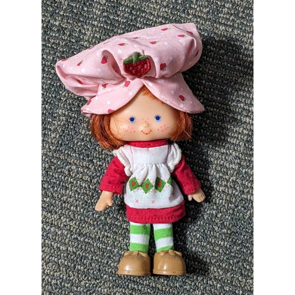 Strawberry Shortcake Doll 35th Anniversary Classic 6" 2015 Remake